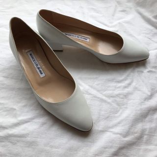 マノロブラニク(MANOLO BLAHNIK)の新品  定価104,800円  マノロブラニク リストニー  37(ハイヒール/パンプス)