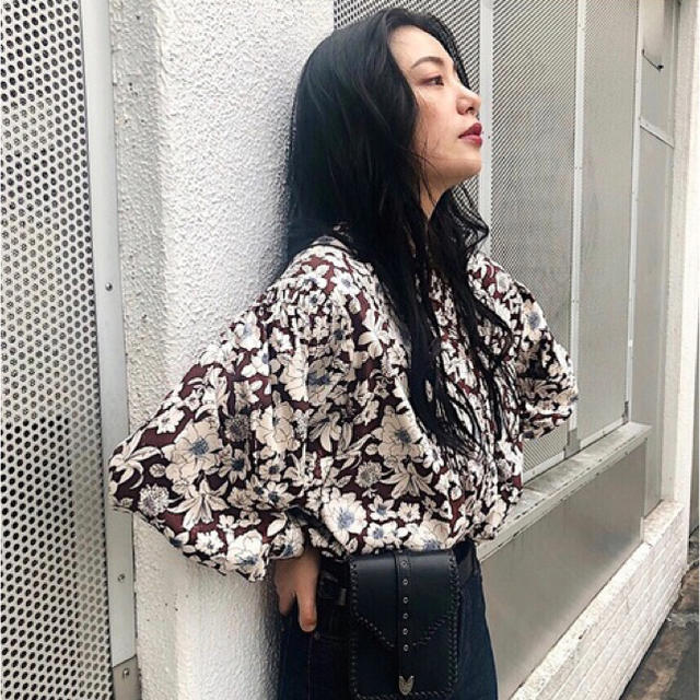 MOUSSY FLOWER PRINTED ジャガードシャツ - シャツ/ブラウス(長袖/七分)