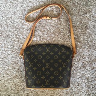 ヴィトン Louis Vuitton 台形 ショルダーバッグ レディース の通販 12点 ルイヴィトンのレディースを買うならラクマ ヴィトン Louis Vuitton 台形 ショルダーバッグ レディース の通販 12点 ルイヴィトンのレディースを買うならラクマ