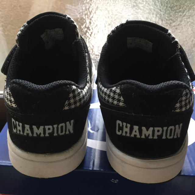Champion(チャンピオン)のCHAMPION スニーカー18㎝ キッズ/ベビー/マタニティのキッズ靴/シューズ(15cm~)(スニーカー)の商品写真