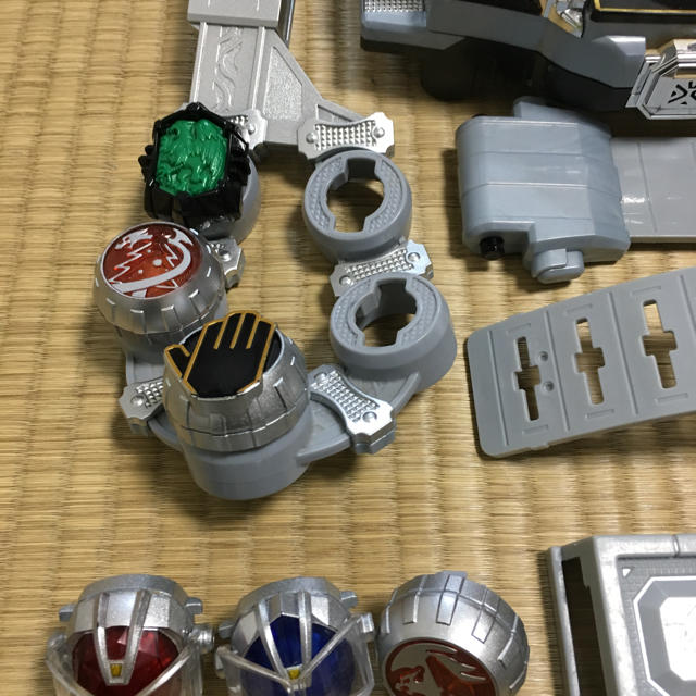 BANDAI(バンダイ)の仮面ライダーウィザード ベルト 限定品有 エンタメ/ホビーのフィギュア(特撮)の商品写真