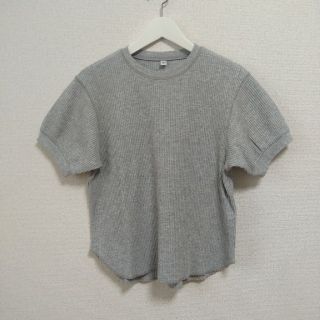 ユニクロ(UNIQLO)の花★プロフ必読★様専用　UNIQLO　ワッフルクルーネックT（五分袖）グレー(カットソー(半袖/袖なし))