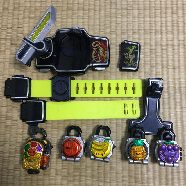 BANDAI(バンダイ)の仮面ライダー鎧武 ガイム ベルト  エンタメ/ホビーのフィギュア(特撮)の商品写真