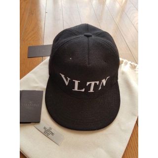 ヴァレンティノ(VALENTINO)のVALENTINO ヴァレンティノ VLTN キャップ 帽子 Black(キャップ)