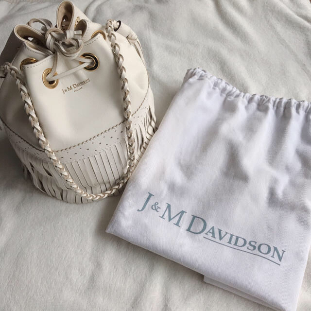 J&M DAVIDSON(ジェイアンドエムデヴィッドソン)のJ&M DAVIDSON カーニバル 格安 美品 滝沢眞規子 IENA Lサイズ レディースのバッグ(ショルダーバッグ)の商品写真