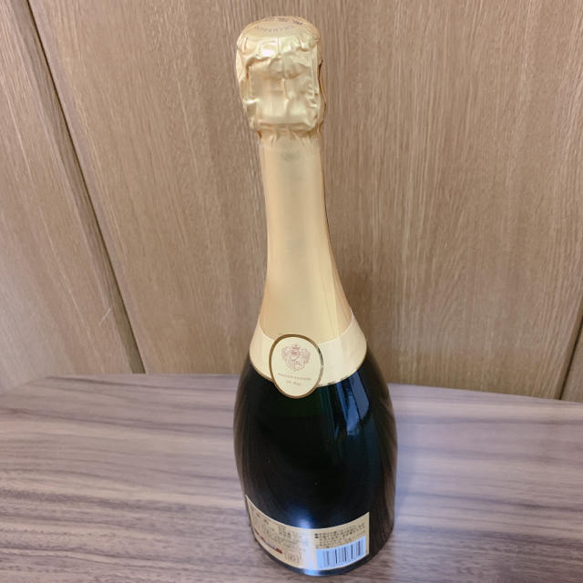 Krug(クリュッグ)の【新品未使用】クリュッグ グランド キュヴェ 750ml  食品/飲料/酒の酒(シャンパン/スパークリングワイン)の商品写真