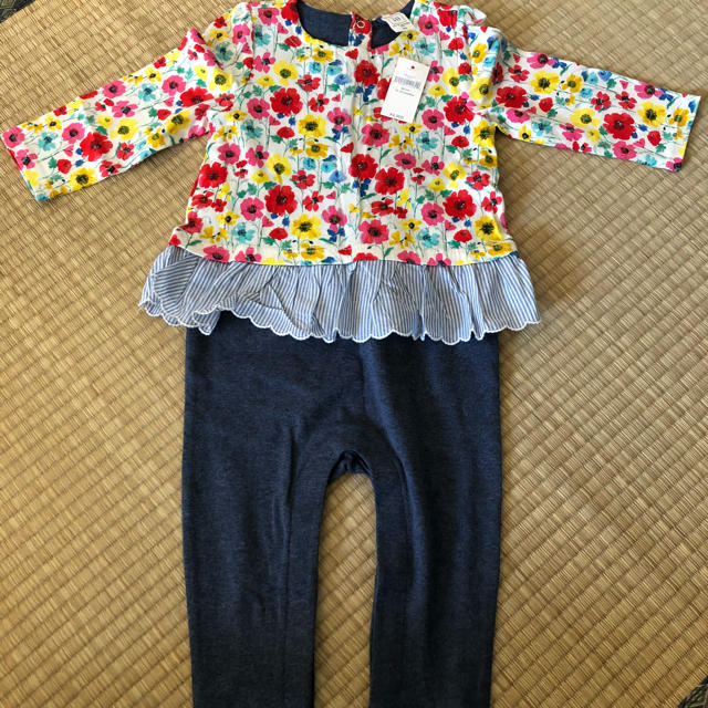 GAP(ギャップ)のフランダー様専用 12-18m 新品 未使用 ギャップ キッズ/ベビー/マタニティのベビー服(~85cm)(ロンパース)の商品写真