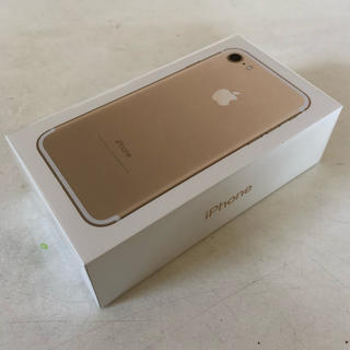 アップル(Apple)のiPhone7 32GB ゴールド 新品本体 docomo SIMロック解除 (スマートフォン本体)