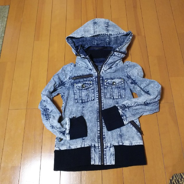 RyuRyu(リュリュ)のデニムブルゾンMｻｲｽﾞ美品 レディースのジャケット/アウター(ブルゾン)の商品写真