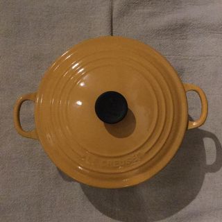 ルクルーゼ(LE CREUSET)の使用頻度少なめ  ル・クルーゼ  ココットロンドサフランイエロー(鍋/フライパン)