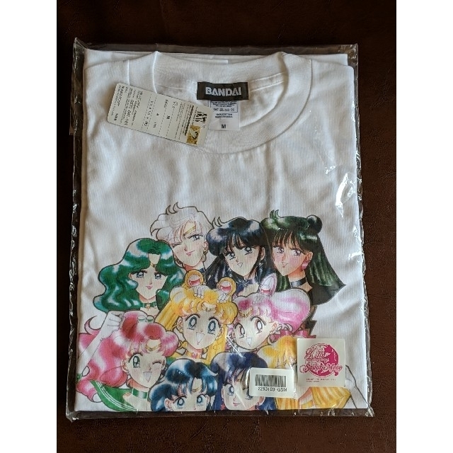 BANDAI(バンダイ)の【新品未開封未使用】セーラームーン ライブTシャツ A (原画柄)  白 エンタメ/ホビーのアニメグッズ(その他)の商品写真