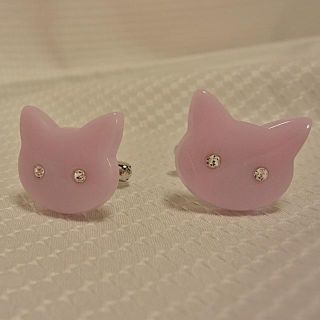 ラベンダーピンク色猫のカフスボタン ハンドメイド(カフリンクス)