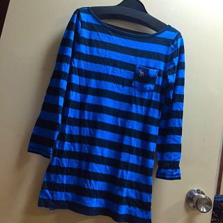 アバクロンビーアンドフィッチ(Abercrombie&Fitch)の新品☆アバクロブルーネイビーカットソー(Tシャツ(長袖/七分))