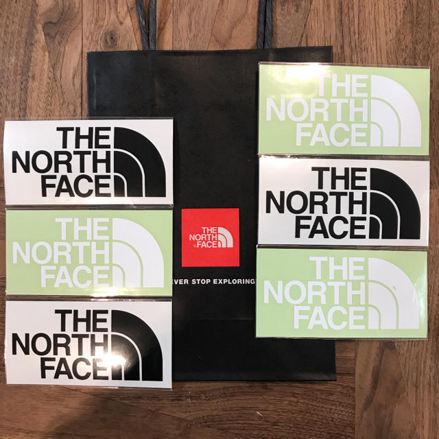 THE NORTH FACE(ザノースフェイス)のザノースフェイス カッティングステッカー （切り文字） 自動車/バイクのバイク(ステッカー)の商品写真