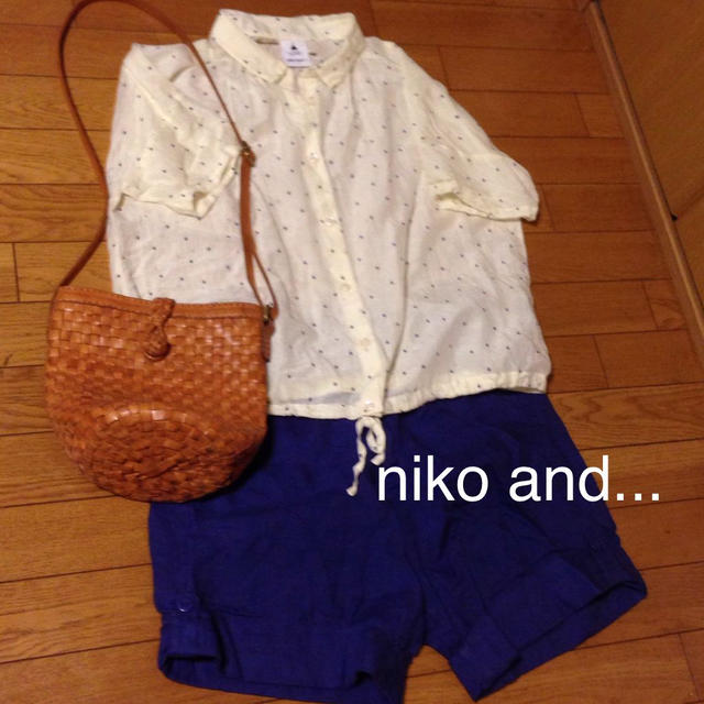 niko and...(ニコアンド)のniko and... トップス パンツ レディースのトップス(シャツ/ブラウス(半袖/袖なし))の商品写真