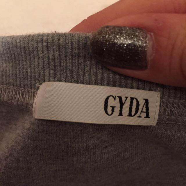 GYDA(ジェイダ)のGYDAのショート丈スエット レディースのトップス(カットソー(半袖/袖なし))の商品写真