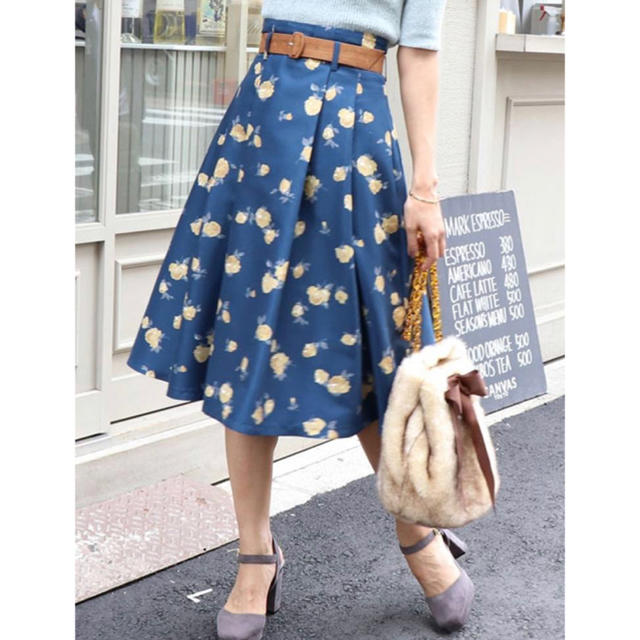 dazzlin - dazzlin ベルト付フラワースカート ダズリン ネイビー 新品 dazzlin - dazzlin ベルト付フラワースカート ダズリン ネイビー 新品