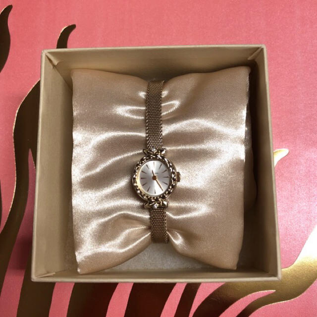 NOJESS(ノジェス)のNOJESSリボンチャーム付き腕時計 レディースのファッション小物(腕時計)の商品写真