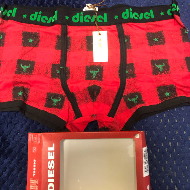 DIESEL(ディーゼル)のクリスマスカラー DIESEL アンダーウェア ボクサーパンツ メンズのアンダーウェア(ボクサーパンツ)の商品写真