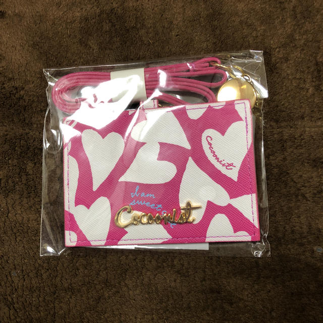 AfternoonTea(アフタヌーンティー)のピンクハートのコードリール付ＩＤケース レディースのファッション小物(パスケース/IDカードホルダー)の商品写真