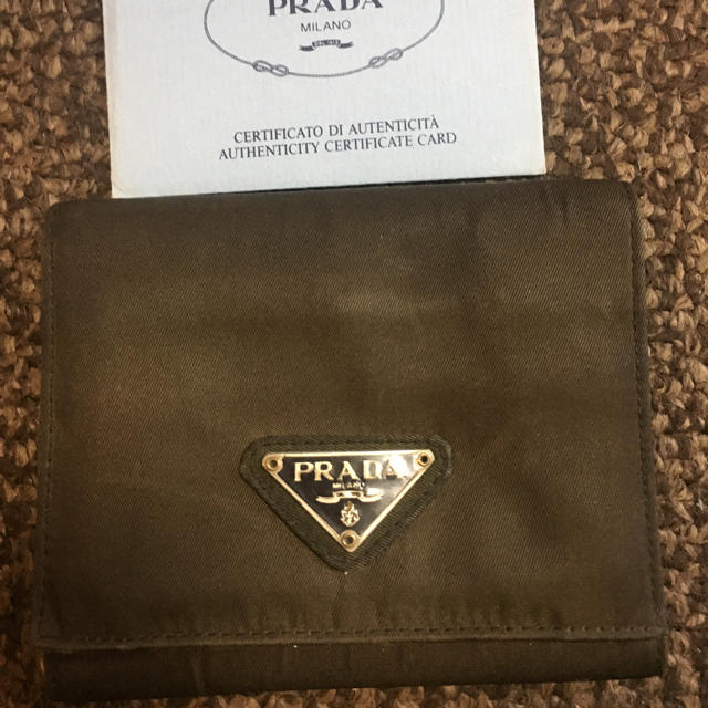 PRADA(プラダ)の中古プラダ  三折り財布  ギャラ付 レディースのファッション小物(財布)の商品写真