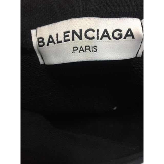 Balenciaga ロゴ フーディー Sの通販 by Rikky's shop｜バレンシアガならラクマ - 最終値下げ！
バレンシアガ SINNERS 大特価安い