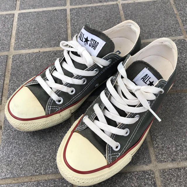 CONVERSE(コンバース)のしぃさん用・コンバース✨カーキ色．23cm、綺麗です レディースの靴/シューズ(スニーカー)の商品写真