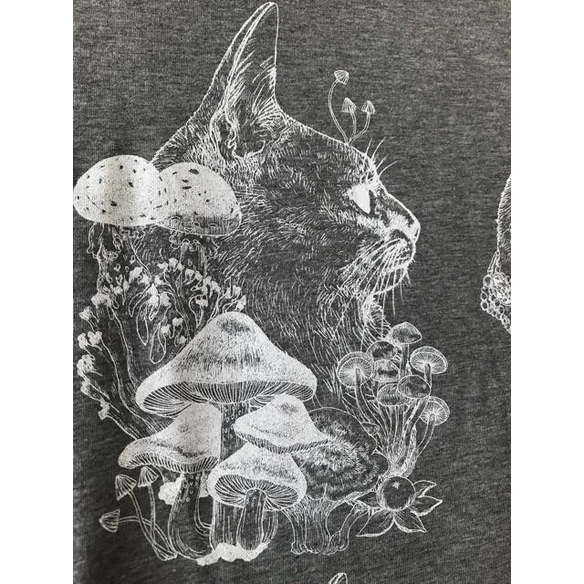 SANATORIUM(サナトリウム)の【新品】サナトリウム 猫柄Tシャツ レディースのトップス(Tシャツ(長袖/七分))の商品写真