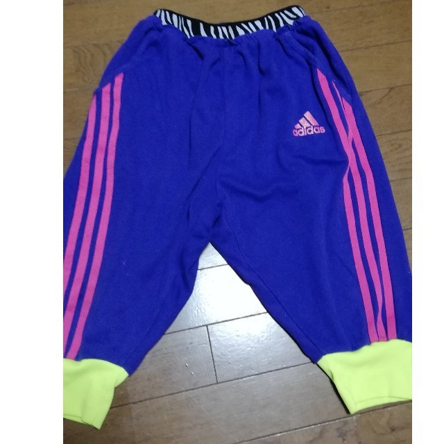 adidas(アディダス)のアディダス　ハーフパンツ キッズ/ベビー/マタニティのキッズ服女の子用(90cm~)(パンツ/スパッツ)の商品写真