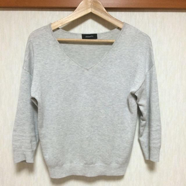 JUSGLITTY(ジャスグリッティー)のジャスグリッティー♡定番vネックニット レディースのトップス(ニット/セーター)の商品写真