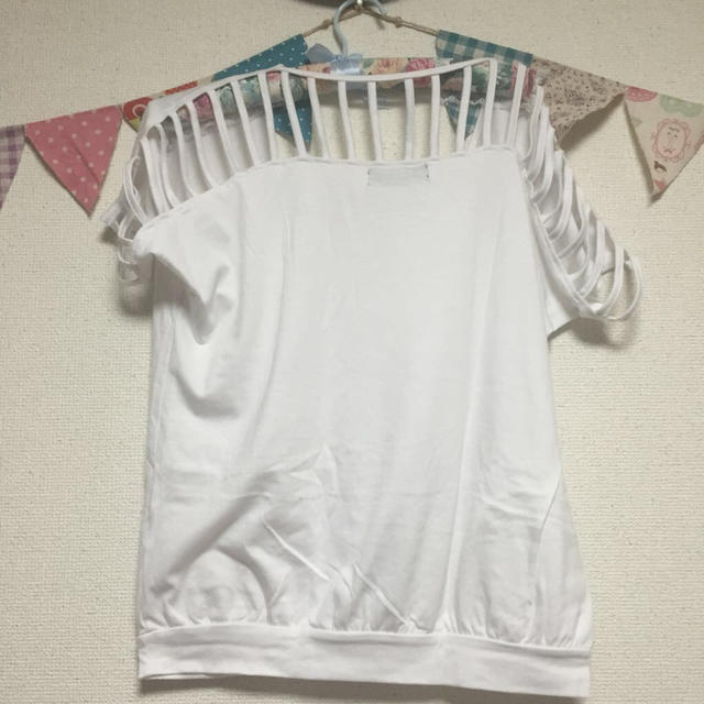 CECIL McBEE(セシルマクビー)のセシルマクビー Tシャツ レディースのトップス(Tシャツ(半袖/袖なし))の商品写真
