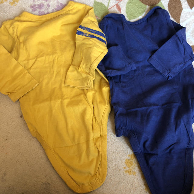 babyGAP(ベビーギャップ)のベビーギャップ 80 2枚セット キッズ/ベビー/マタニティのベビー服(~85cm)(ロンパース)の商品写真