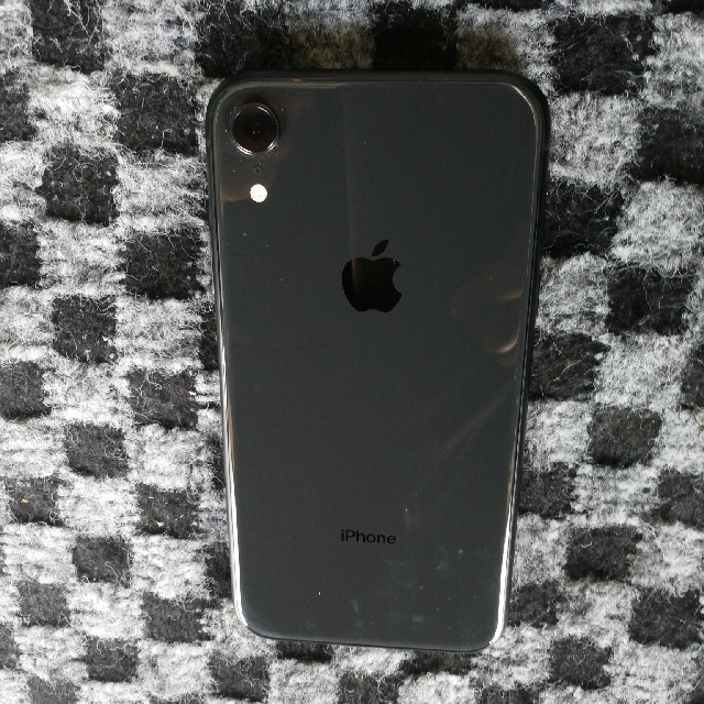 iPhone XR White 64 GB Softbank | forstec.com