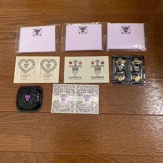 ANNA SUI(アナスイ)のANNA SUI コスメ サンプルセット新品未使用です コスメ/美容のキット/セット(サンプル/トライアルキット)の商品写真