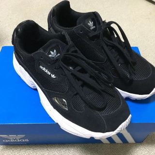 アディダス(adidas)のadidas ファルコン(スニーカー)