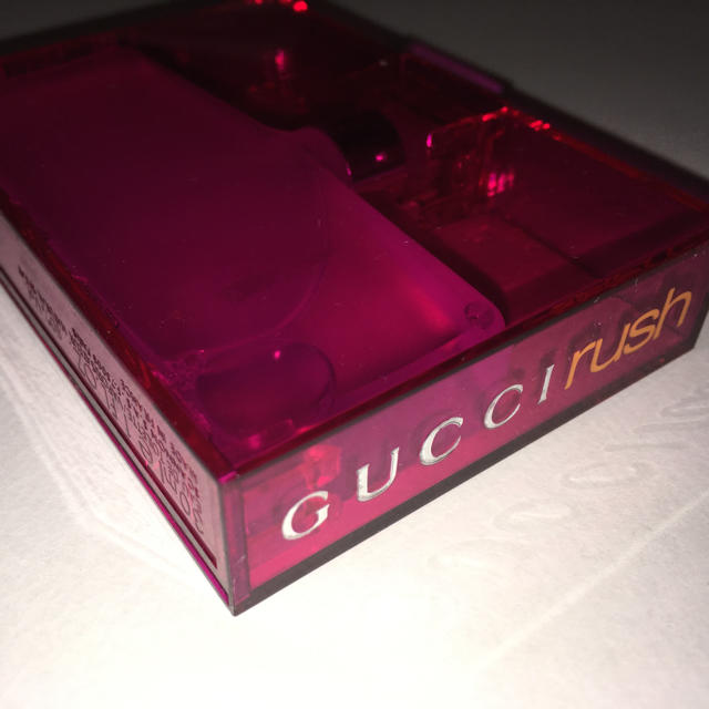Gucci(グッチ)のGUCCI RUSH2 コスメ/美容の香水(香水(女性用))の商品写真