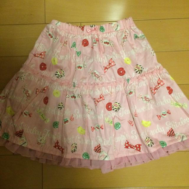 Shirley Temple(シャーリーテンプル)の未使用❗️シャーリーテンプル140サイズ レディースのスカート(ひざ丈スカート)の商品写真