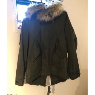 ザラ(ZARA)のZARA ミリタリージャケット 着脱式ファー付き(ミリタリージャケット)