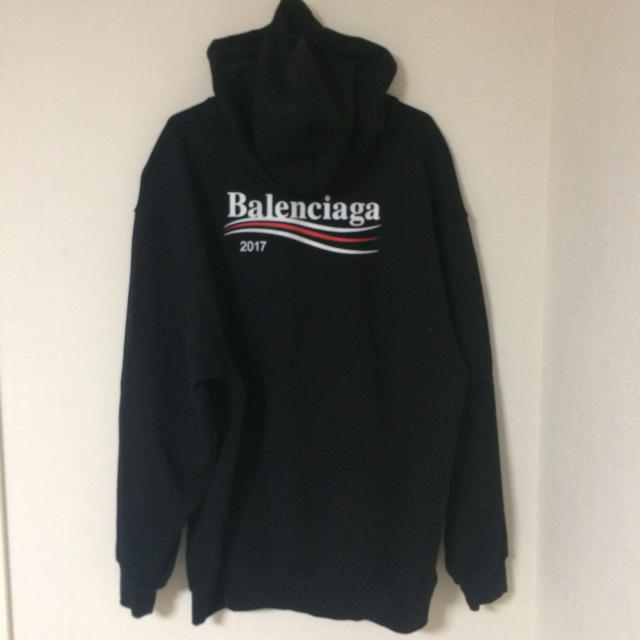 BALENCIAGA:バレンシアガ　キャンペーンロゴパーカー