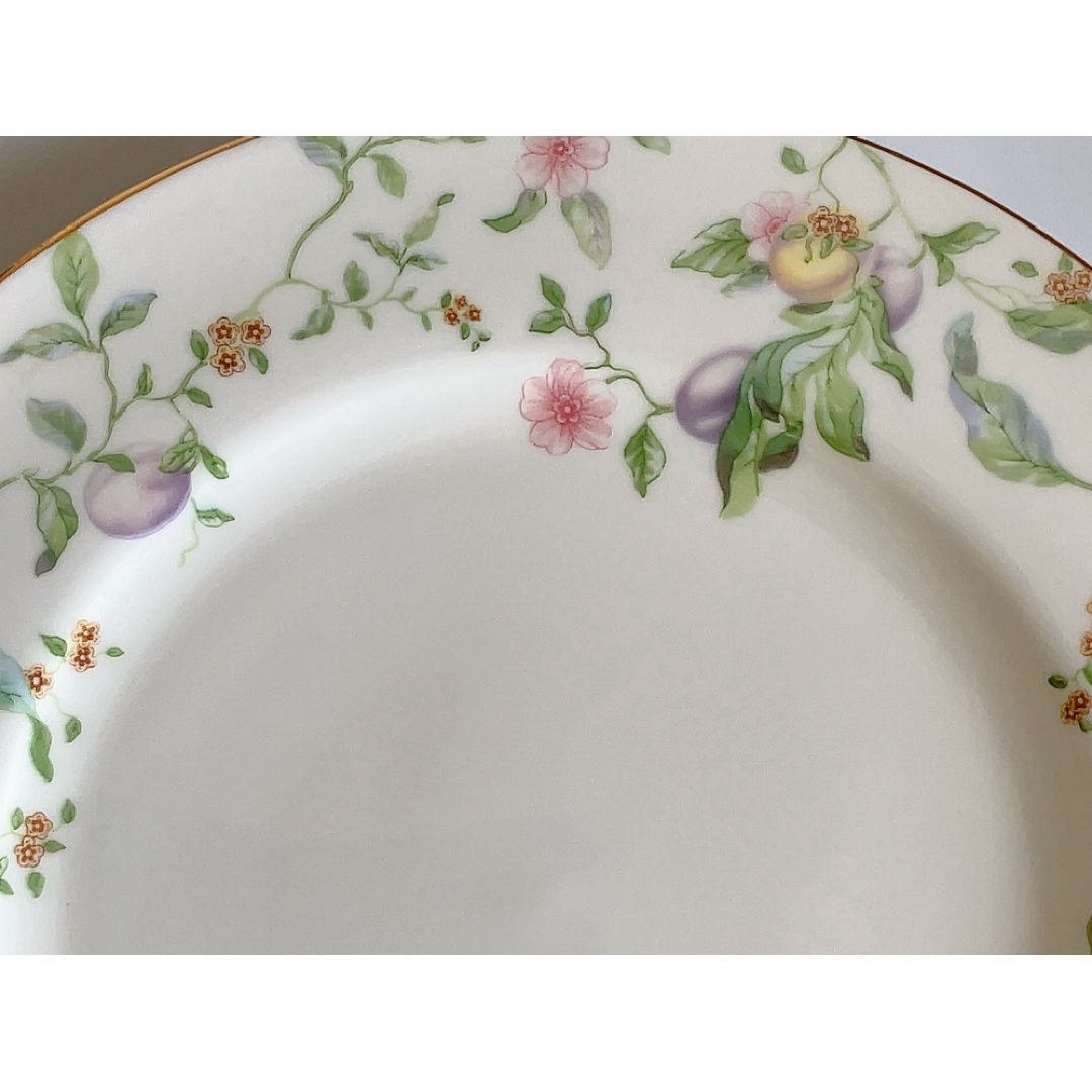 27ｃｍプレートスウィートプラム　ウェッジウッドWedgwoodセカンド品