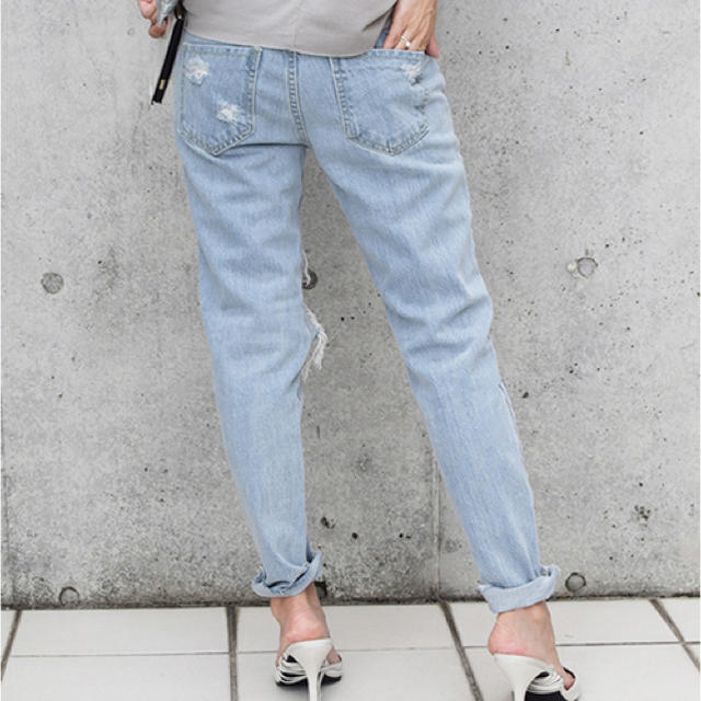 Ameri VINTAGE(アメリヴィンテージ)のAMERI   THIN CLUSH DENIM レディースのパンツ(デニム/ジーンズ)の商品写真