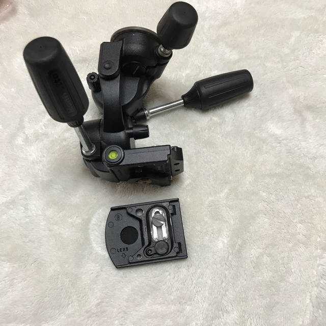 Manfrotto(マンフロット)の【中古】マンフロット 雲台 スマホ/家電/カメラのカメラ(その他)の商品写真