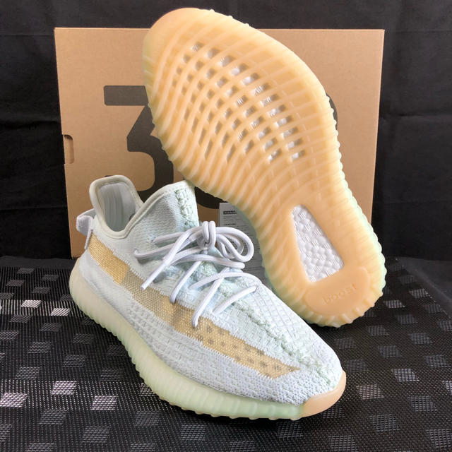 adidas(アディダス)のadidas Yeezy Boost 350 V２ 26㎝【送料無料】新品未使用 メンズの靴/シューズ(スニーカー)の商品写真