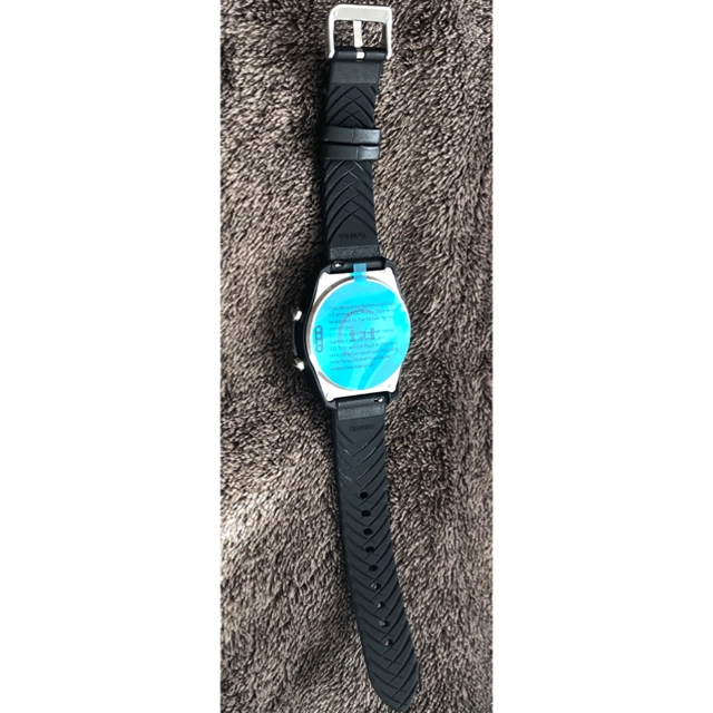 ティック ウォッチ・プロ　TicWatch Pro（シルバー色） メンズの時計(腕時計(デジタル))の商品写真