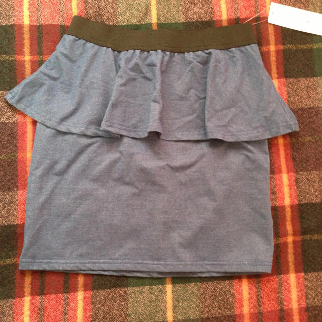 GU(ジーユー)のペムラムニットデニムスカート レディースのスカート(ミニスカート)の商品写真