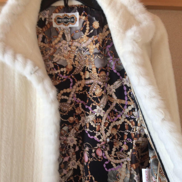 REGENCEホワイトミンク アルパカ ロングコート レディースのジャケット/アウター(ロングコート)の商品写真