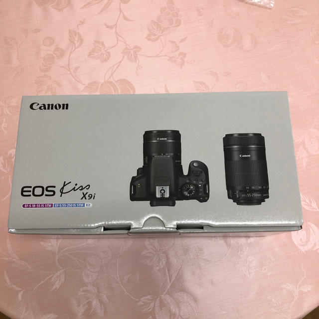 スマホ/家電/カメラCanon eos kiss X9i ダブルズームキット 新品 未使用品