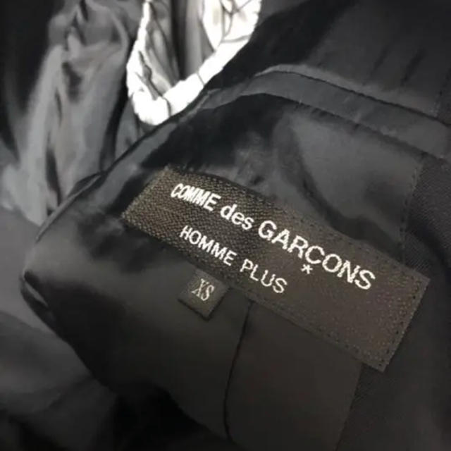 COMME des GARCONS HOMME PLUS(コムデギャルソンオムプリュス)のコムデギャルソンオムプリュス メンズのジャケット/アウター(テーラードジャケット)の商品写真