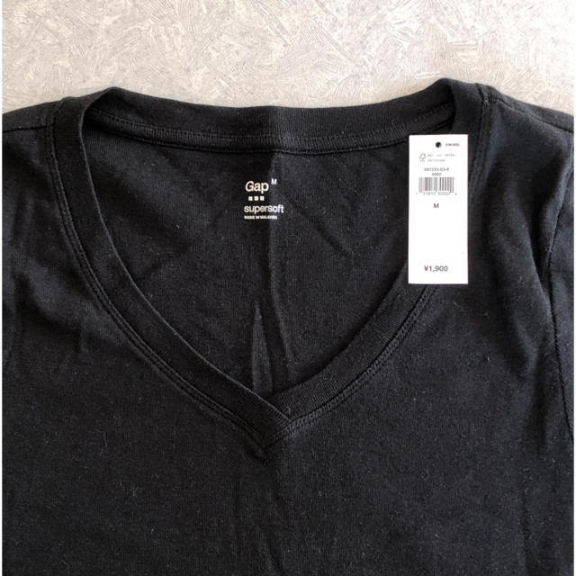 GAP(ギャップ)のGAP   M    黒    長袖  Tシャツ  未使用品  レディース レディースのトップス(Tシャツ(長袖/七分))の商品写真