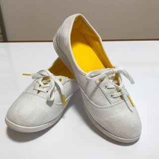 クロックス(crocs)の【美品】クロックス スニーカー     W7    23cm  ホワイト(スニーカー)